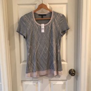 Tee shirt with pink accents